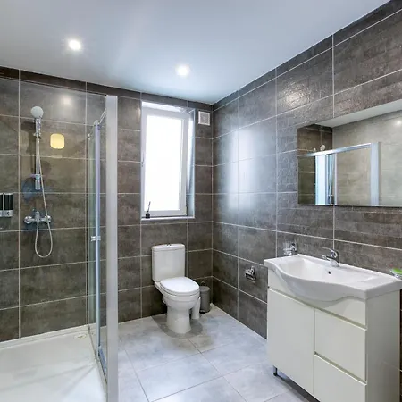 Stylish 3br In The Centre Of St Julian With Wifi By 360 Estates Сент Джулианс