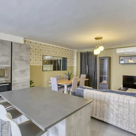 Апартаменты Stylish 3br In The Centre Of St Julian With Wifi By 360 Estates