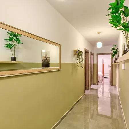 Stylish 3br In The Centre Of St Julian With Wifi By 360 Estates Apartmán *