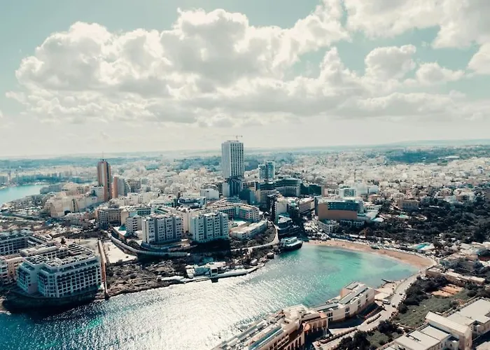 Lägenhet Stylish 3br In The Centre Of St Julian With Wifi By 360 Estates *