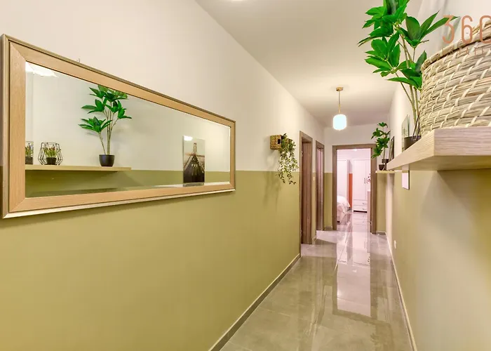 Stylish 3br In The Centre Of St Julian With Wifi By 360 Estates Lägenhet *