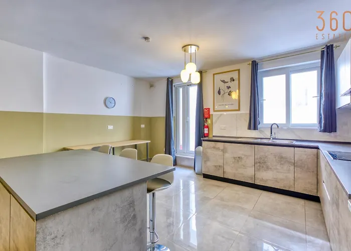Stylish 3br In The Centre Of St Julian With Wifi By 360 Estates