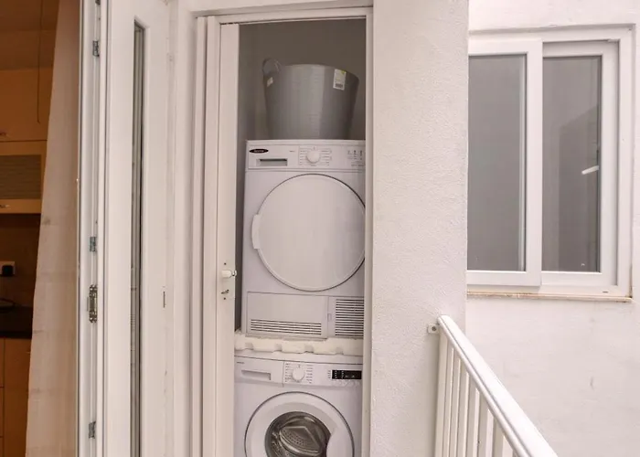 Stylish 3br In The Centre Of St Julian With Wifi By 360 Estates