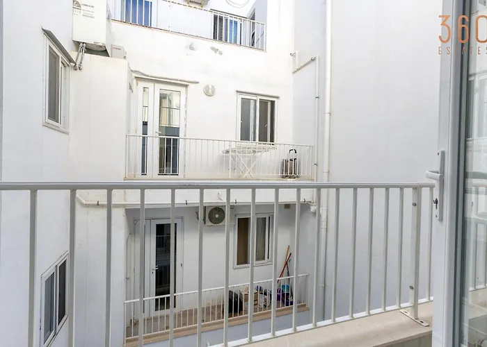 Stylish 3br In The Centre Of St Julian With Wifi By 360 Estates * Saint Julian's