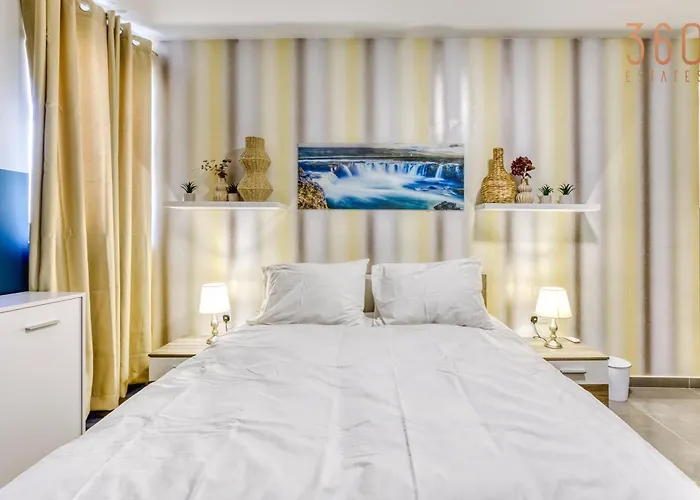 公寓 Stylish 3br In The Centre Of St Julian With Wifi By 360 Estates